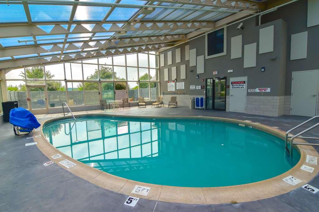 Best Western Plus Lafayette Hotel University Area Facilities photo