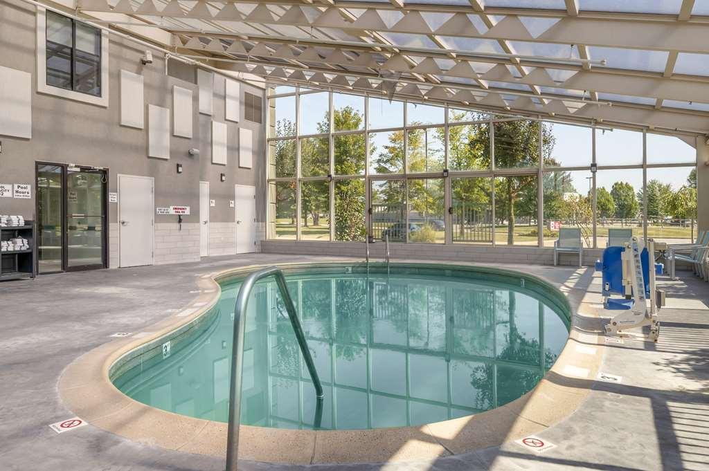 Best Western Plus Lafayette Hotel University Area Facilities photo