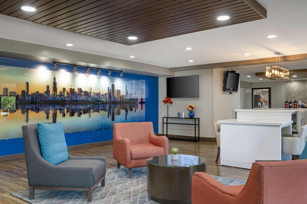 Best Western Plus Lafayette Hotel University Area Interior photo